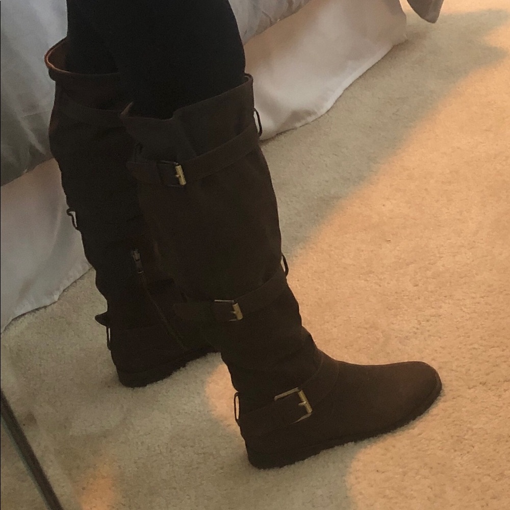 Gentle Souls by Kenneth Cole brown boots - Picture 2 of 8